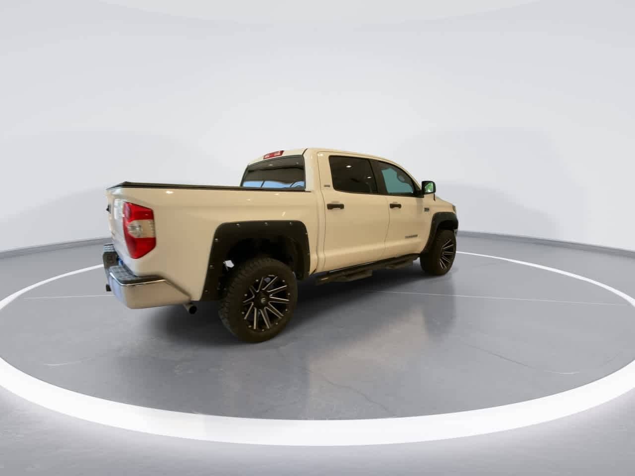 Thumbnail: 2019 Toyota Tundra - 8