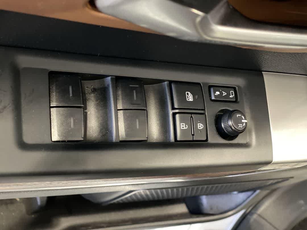 Thumbnail: 2025 Toyota Tundra - 16