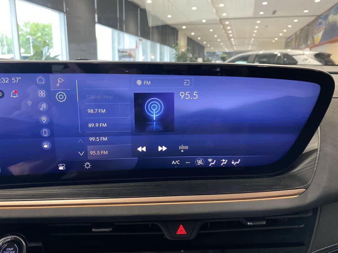Thumbnail: 2024 Buick Envision - 18