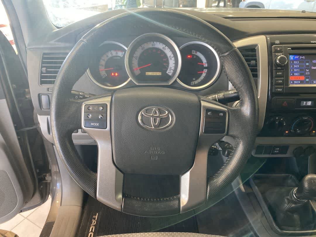 Thumbnail: 2013 Toyota Tacoma - 16