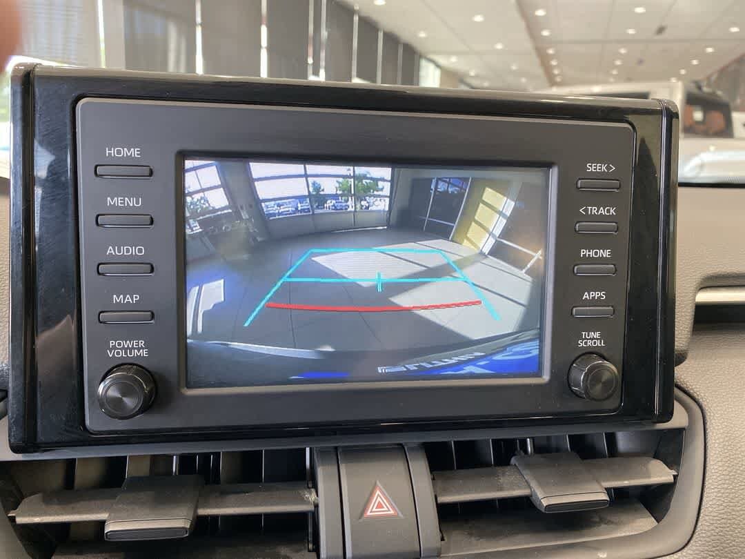 Thumbnail: 2019 Toyota RAV4 - 19