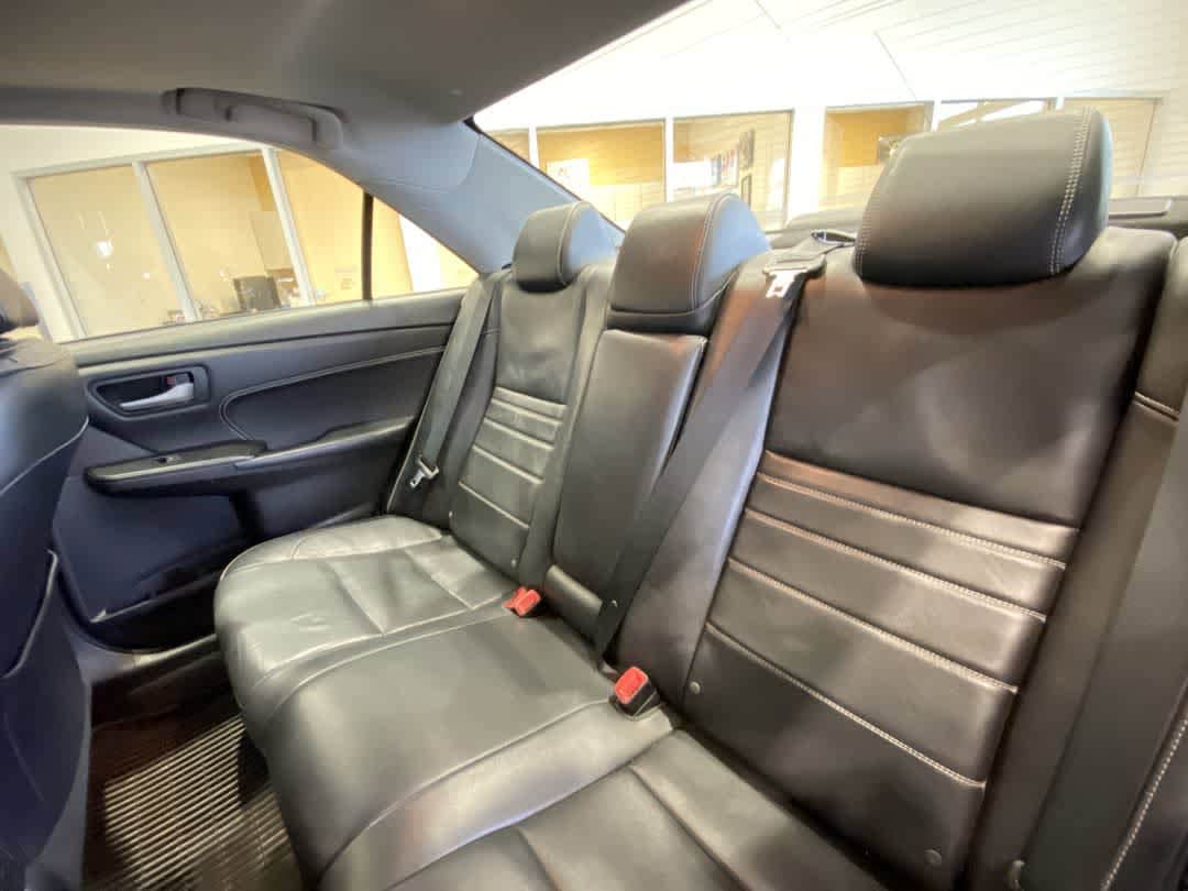 Thumbnail: 2017 Toyota Camry - 25