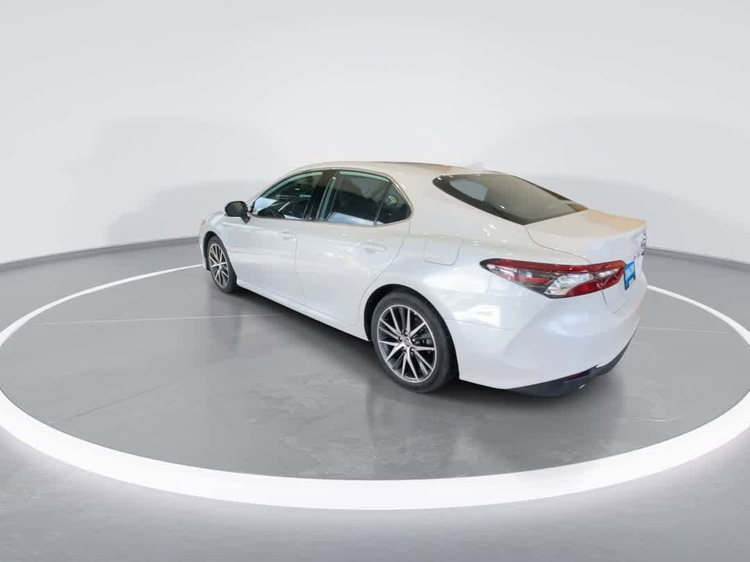 Thumbnail: 2021 Toyota Camry - 6