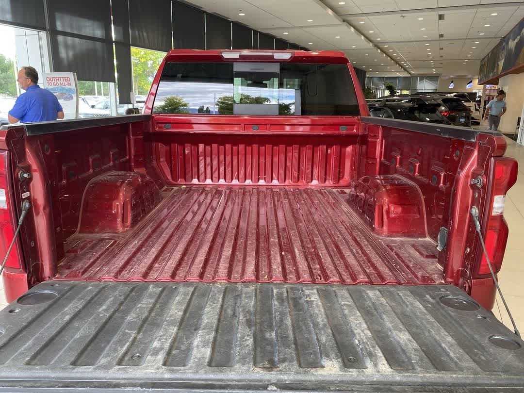 Thumbnail: 2021 Chevrolet Silverado 1500 - 25