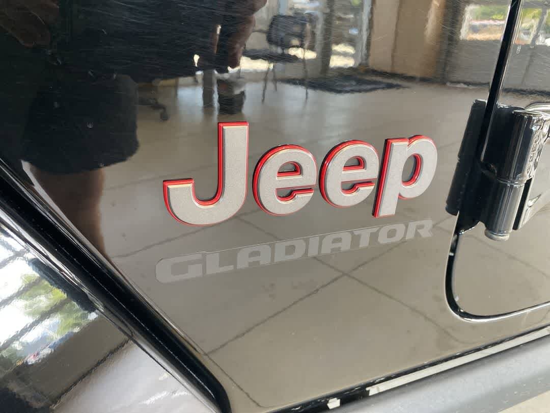 Thumbnail: 2021 Jeep Gladiator - 11
