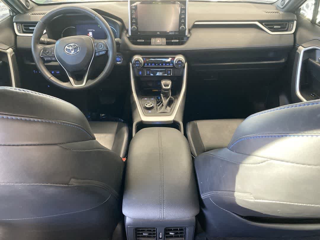 Thumbnail: 2022 Toyota RAV4 - 22
