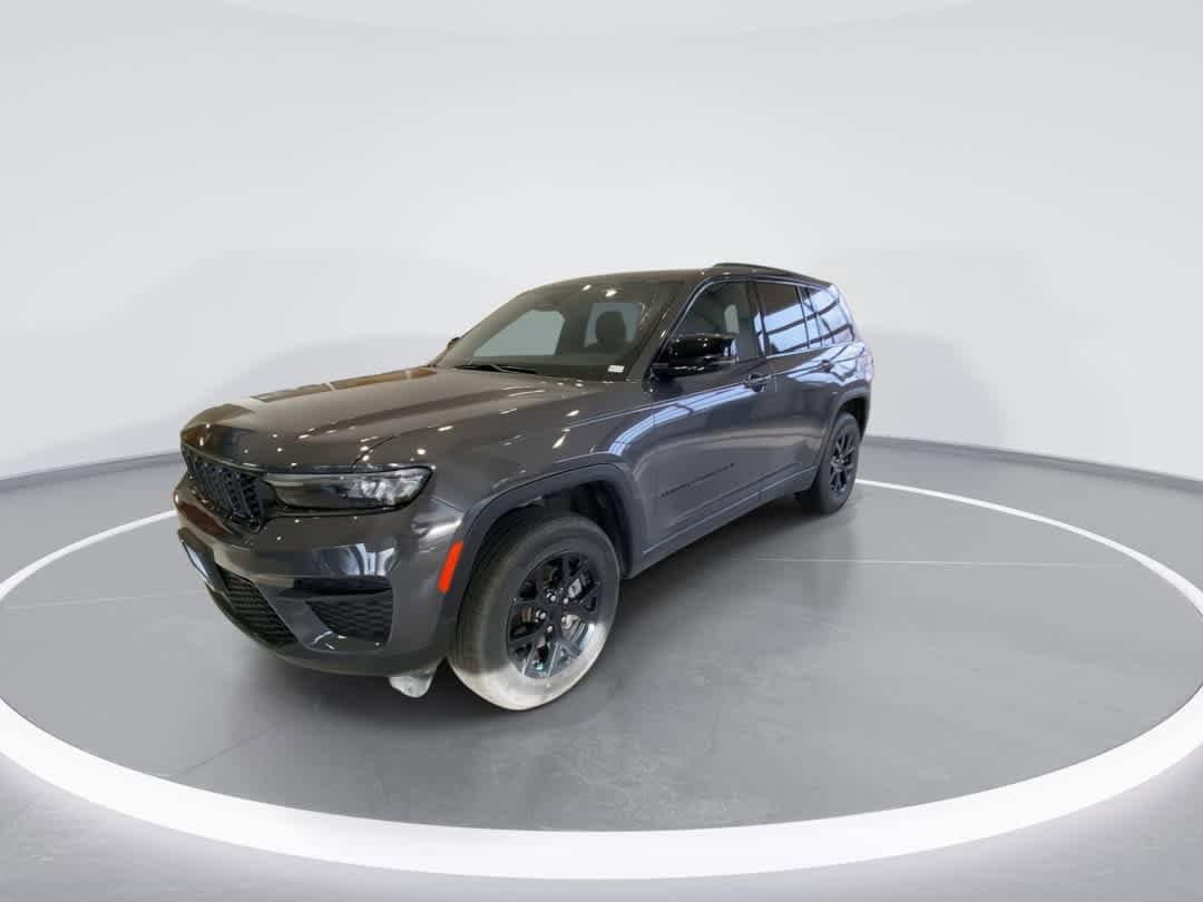 Thumbnail: 2024 Jeep Grand Cherokee - 4