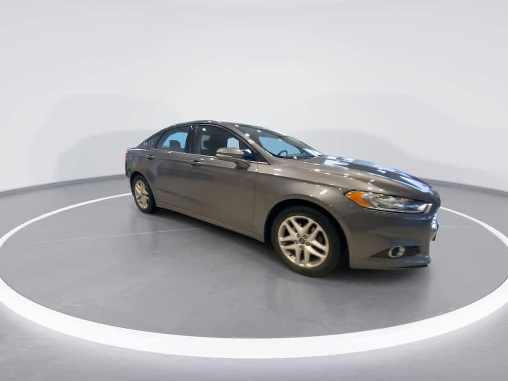 Used 2013 Ford Fusion SE Sedan