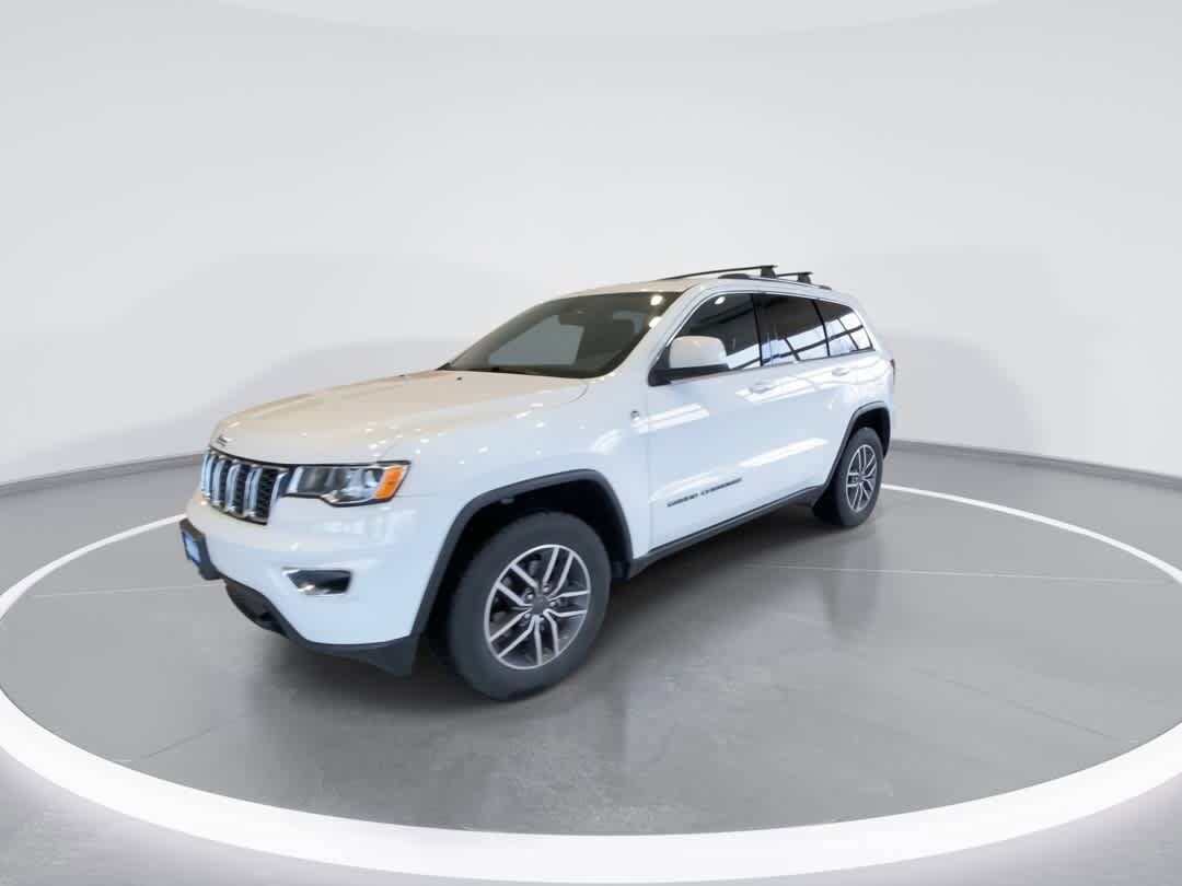 Thumbnail: 2020 Jeep Grand Cherokee - 4