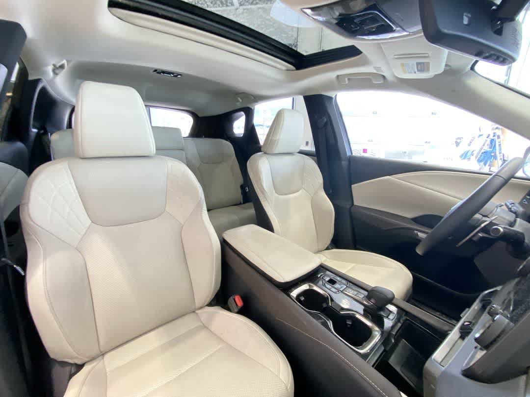 Thumbnail: 2023 Lexus RX - 25