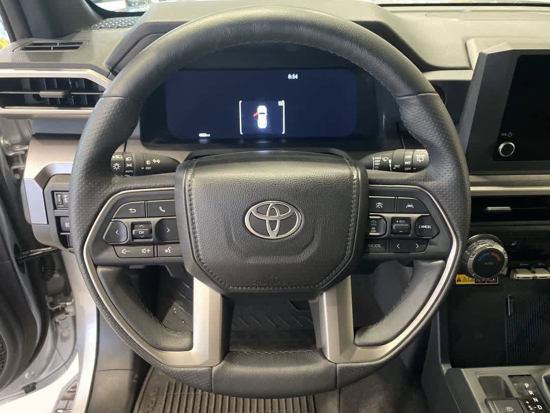 Thumbnail: 2025 Toyota 4Runner - 17