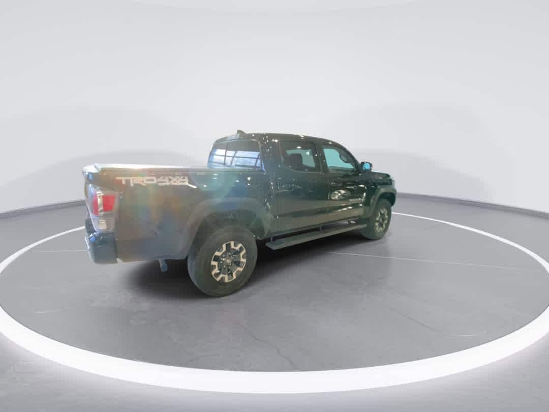 Thumbnail: 2020 Toyota Tacoma - 8
