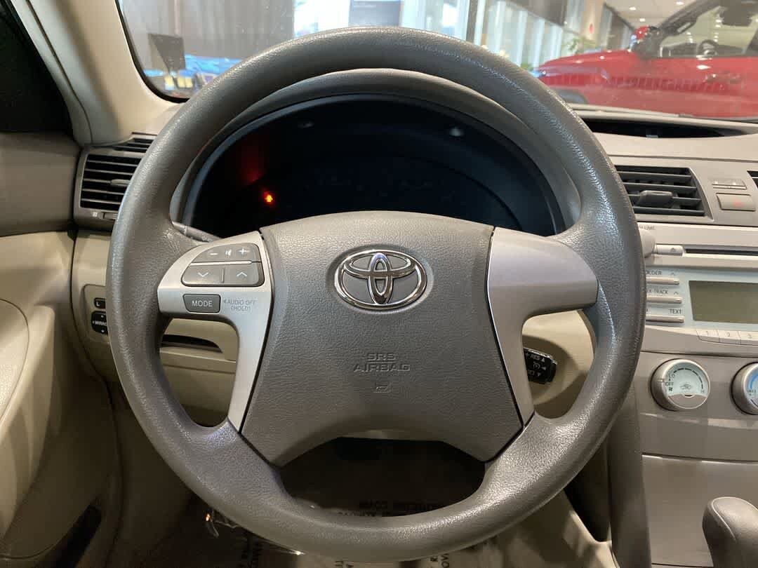 2007 Toyota Camry LE 16