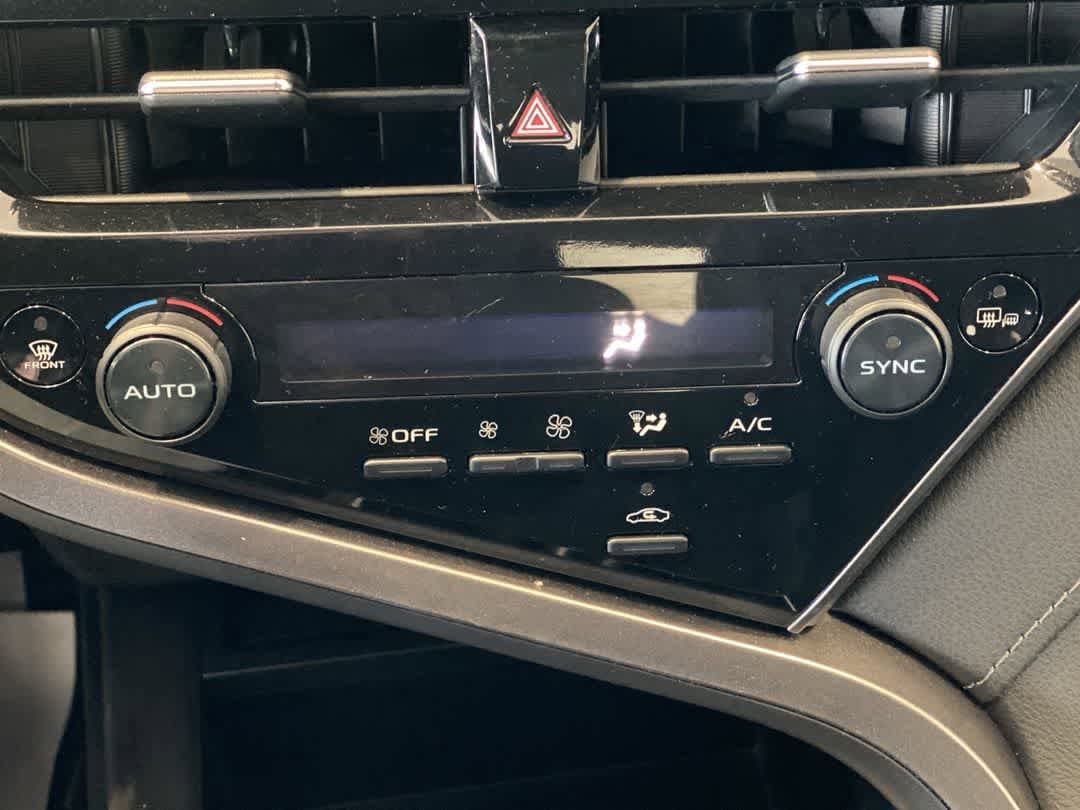 Thumbnail: 2022 Toyota Camry - 21