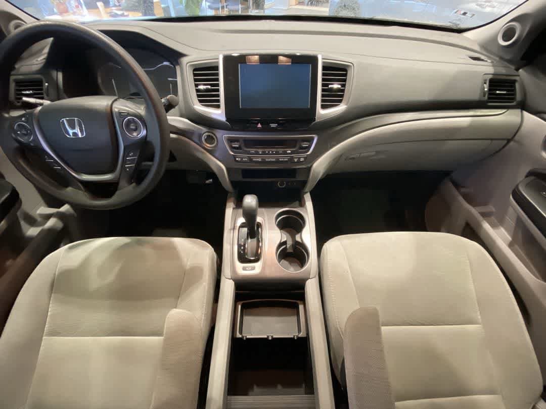 Thumbnail: 2016 Honda Pilot - 23