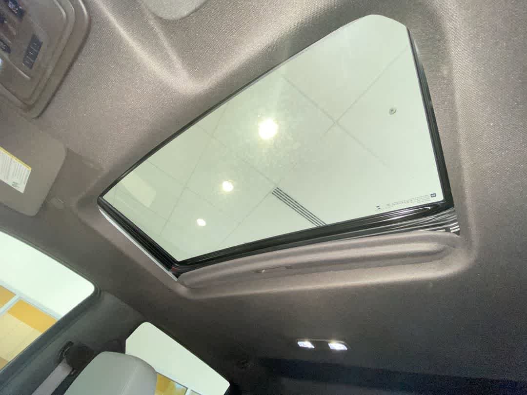 Thumbnail: 2021 Chevrolet Silverado 1500 - 23