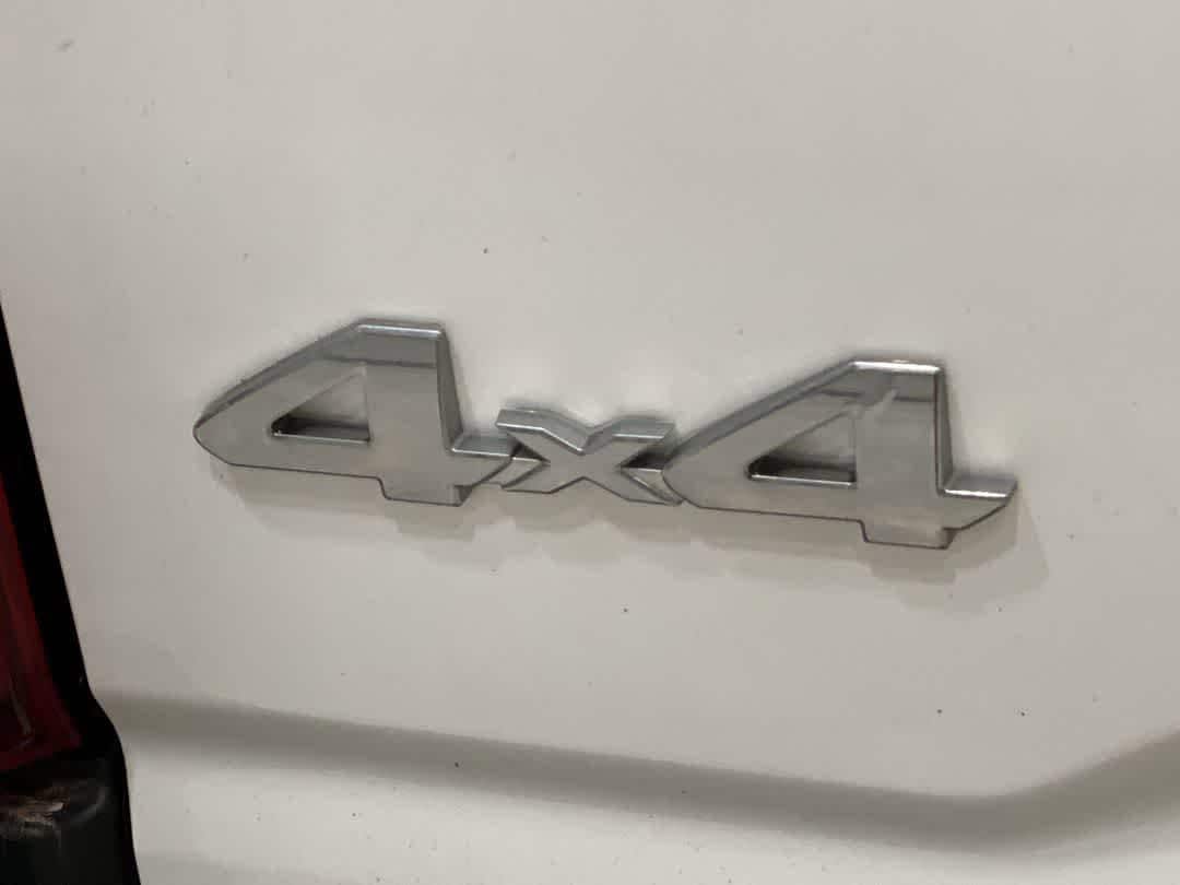 Thumbnail: 2017 Toyota Tacoma - 11