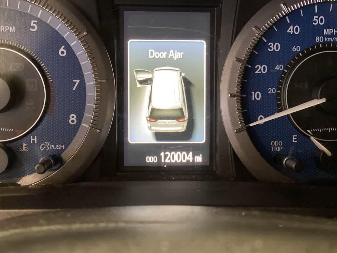 Thumbnail: 2019 Toyota Sienna - 15