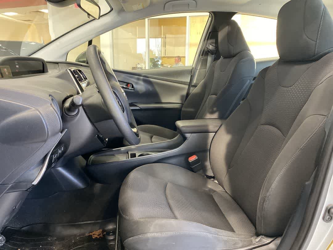 Thumbnail: 2021 Toyota Prius - 11