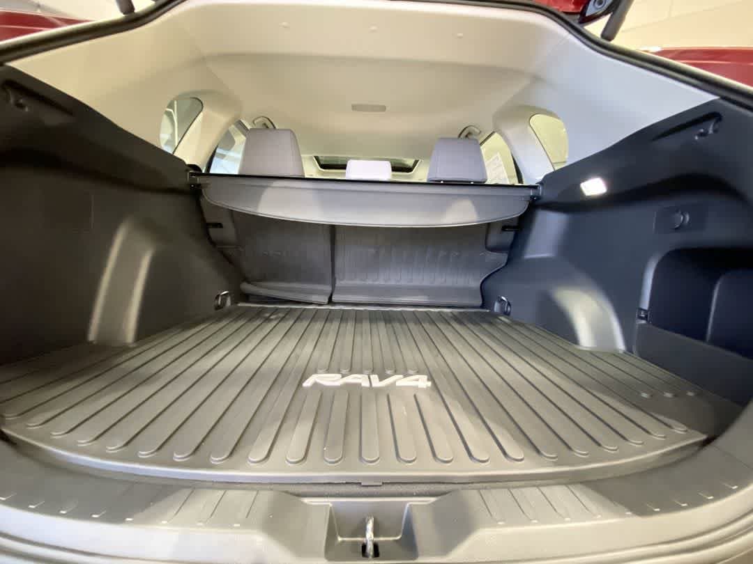 Thumbnail: 2025 Toyota RAV4 - 26