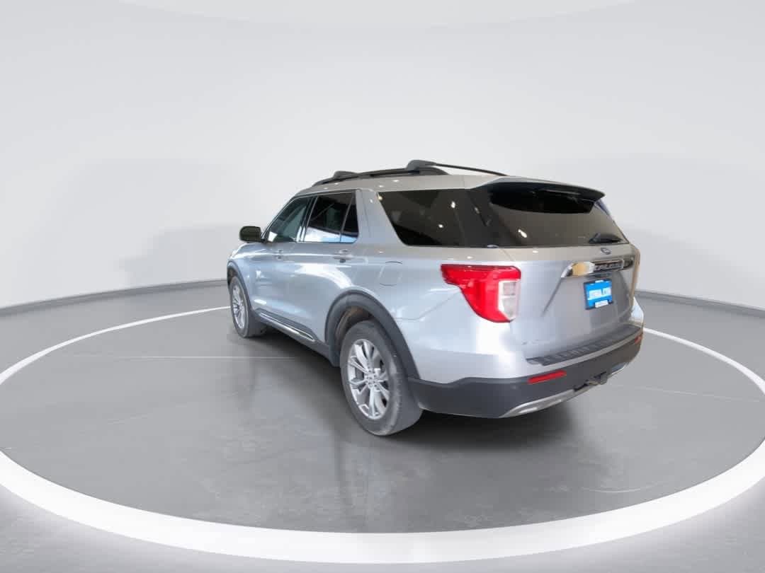 Thumbnail: 2022 Ford Explorer - 6