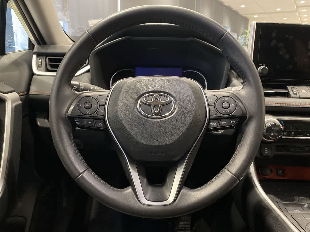 Thumbnail: 2024 Toyota RAV4 - 16