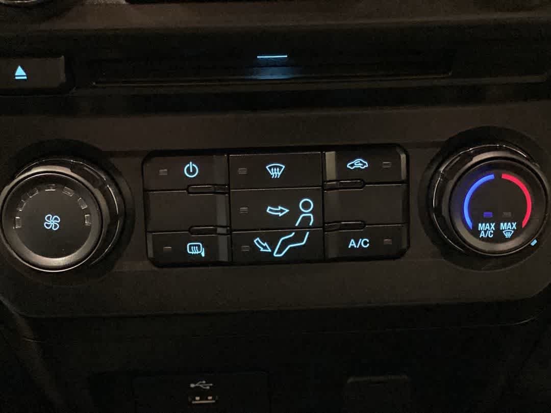 Thumbnail: 2017 Ford F-350 - 21