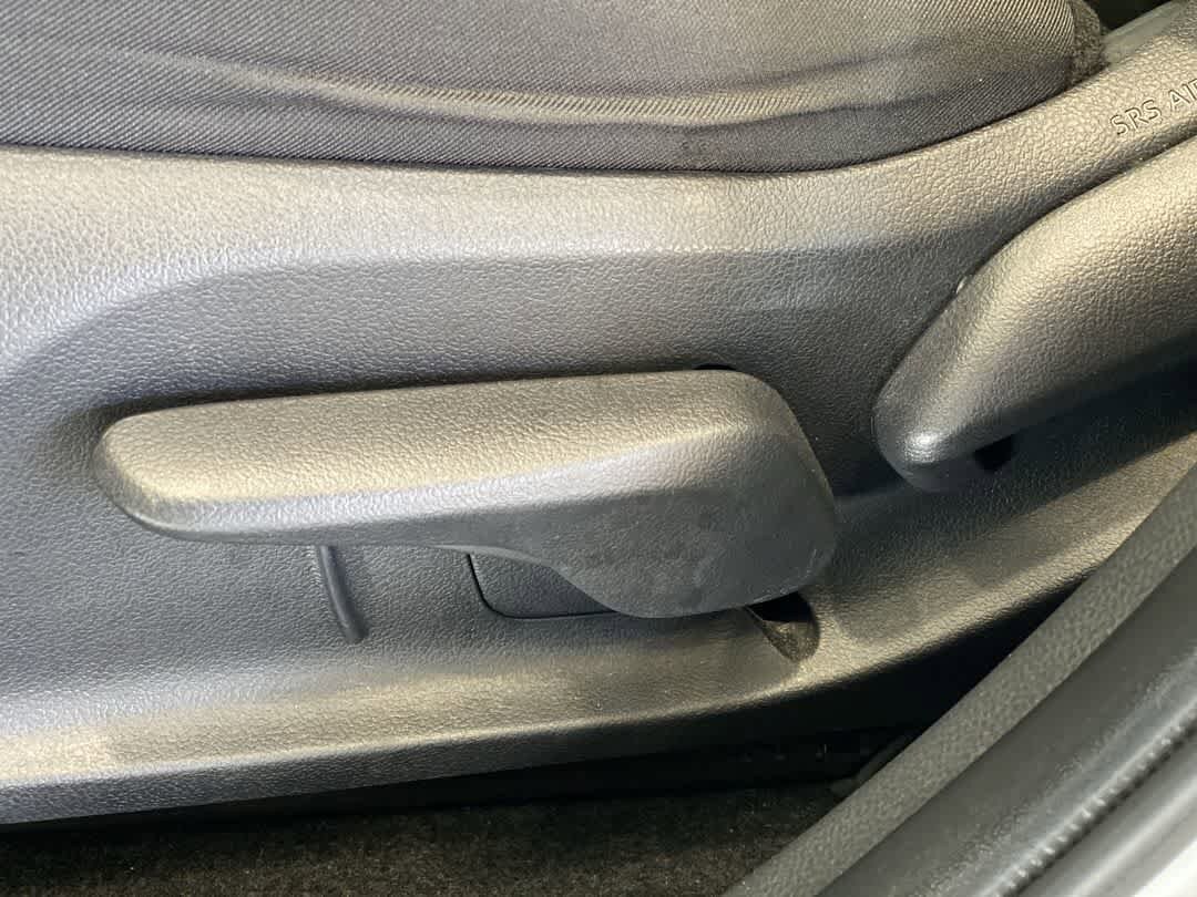 Thumbnail: 2024 Toyota RAV4 - 15