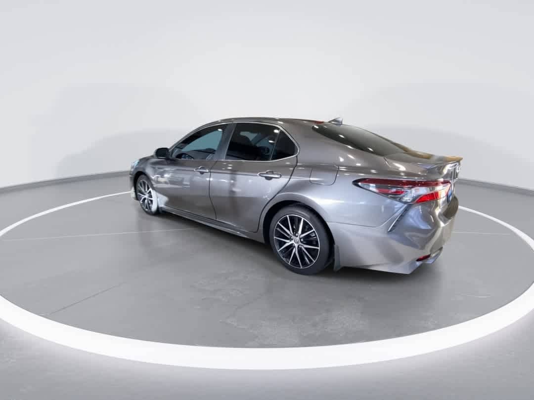 Thumbnail: 2022 Toyota Camry - 6