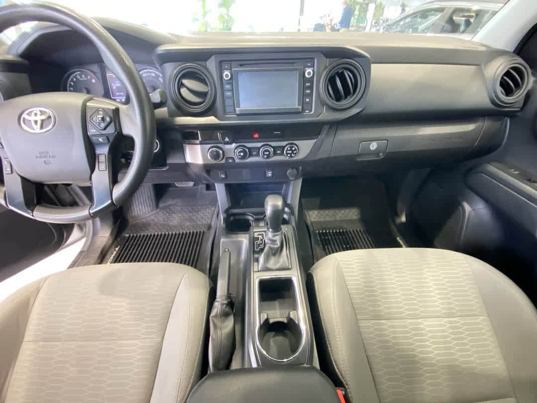 Thumbnail: 2018 Toyota Tacoma - 22