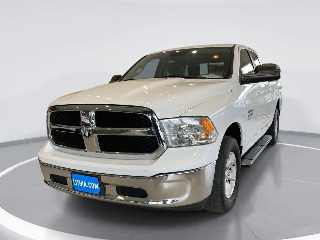 Thumbnail: 2020 RAM 1500 Classic - 1