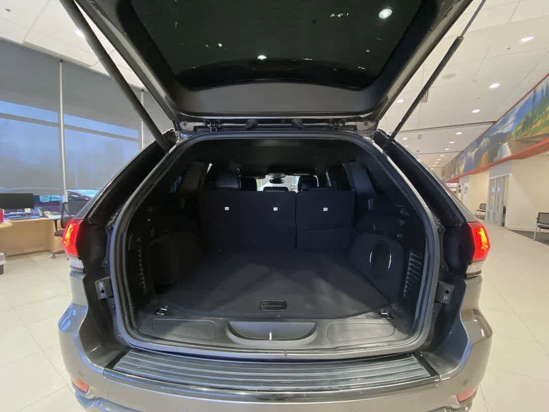 Thumbnail: 2018 Jeep Grand Cherokee - 25