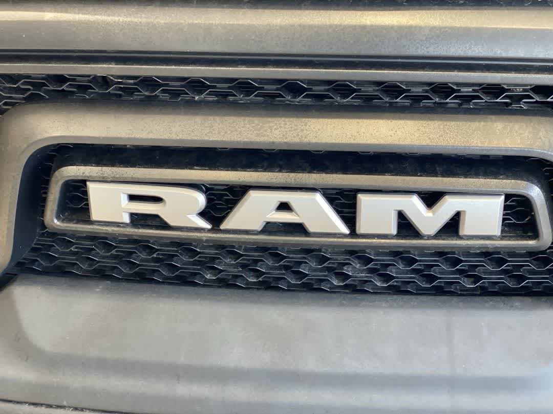 Thumbnail: 2019 RAM 1500 Classic - 10