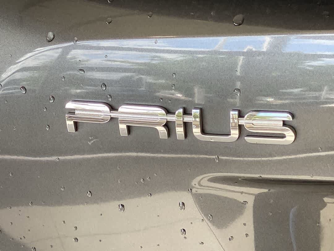 Thumbnail: 2018 Toyota Prius - 11