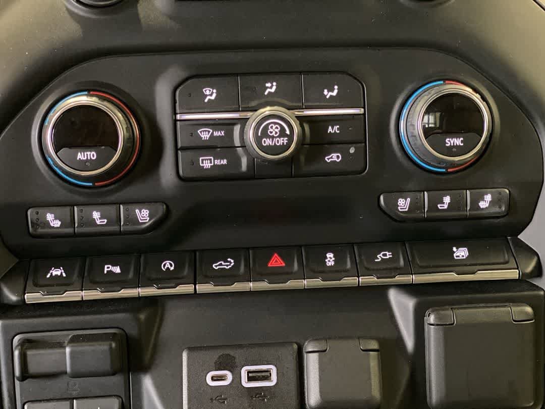 Thumbnail: 2020 Chevrolet Silverado 1500 - 21