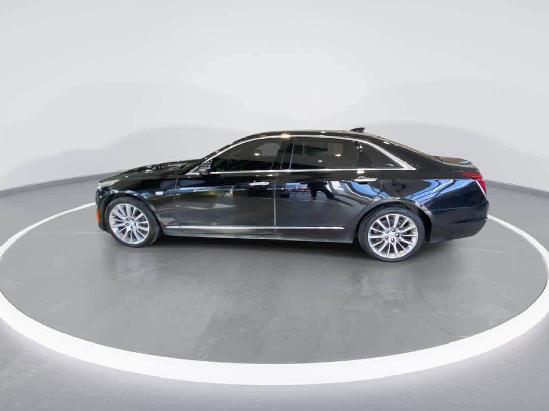 Thumbnail: 2017 Cadillac CT6 - 5