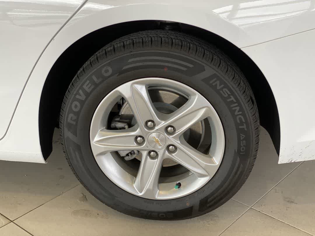 Thumbnail: 2023 Chevrolet Malibu - 13