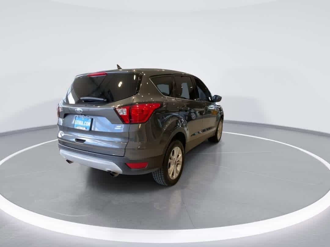 Thumbnail: 2019 Ford Escape - 7