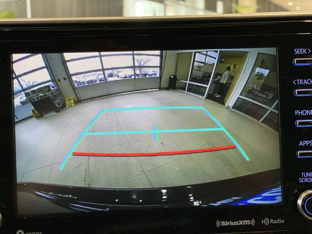 Thumbnail: 2022 Toyota Highlander - 20