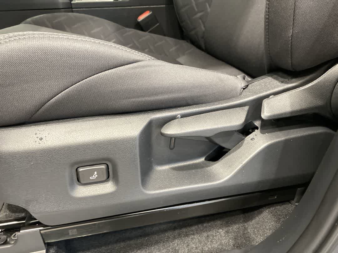 Thumbnail: 2025 Toyota Tacoma - 14