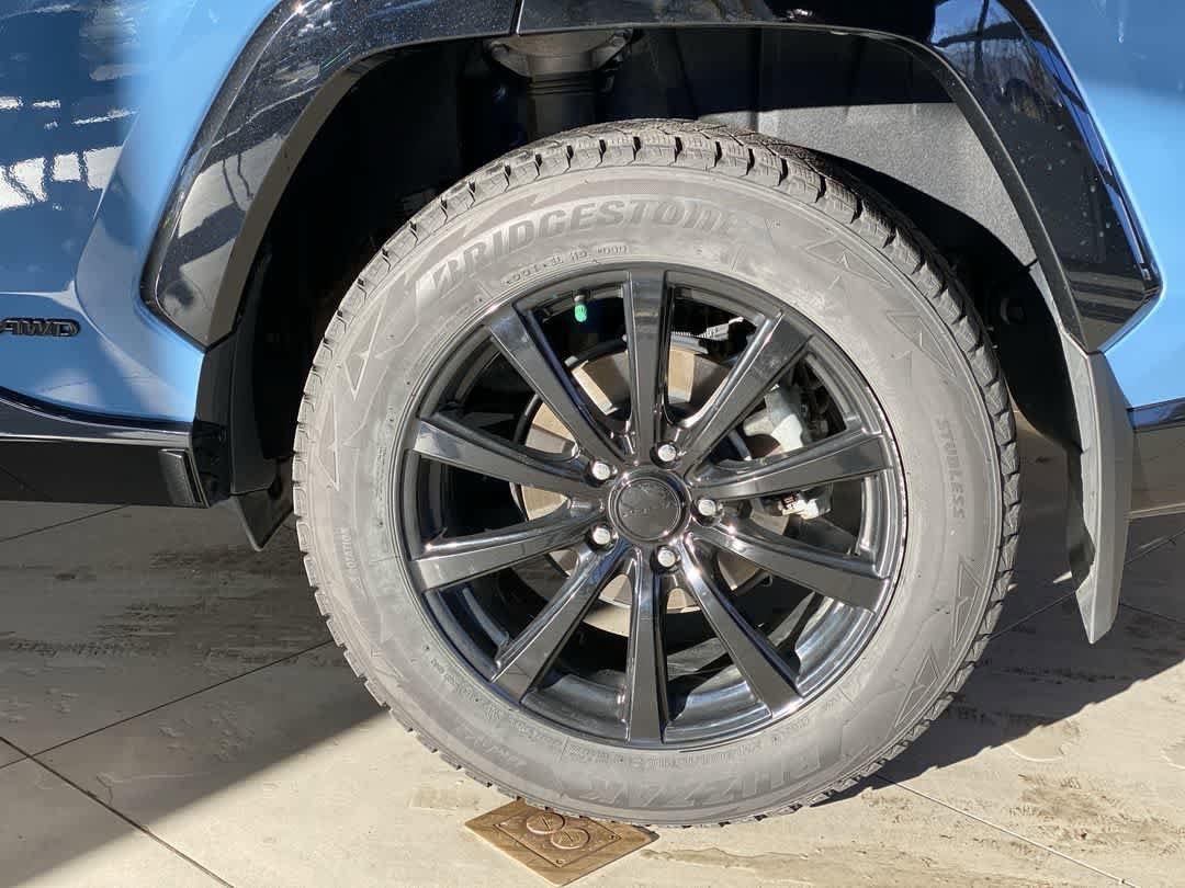 Thumbnail: 2022 Toyota RAV4 - 13