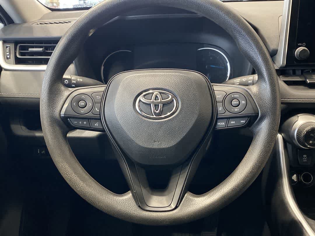 Thumbnail: 2023 Toyota RAV4 - 17