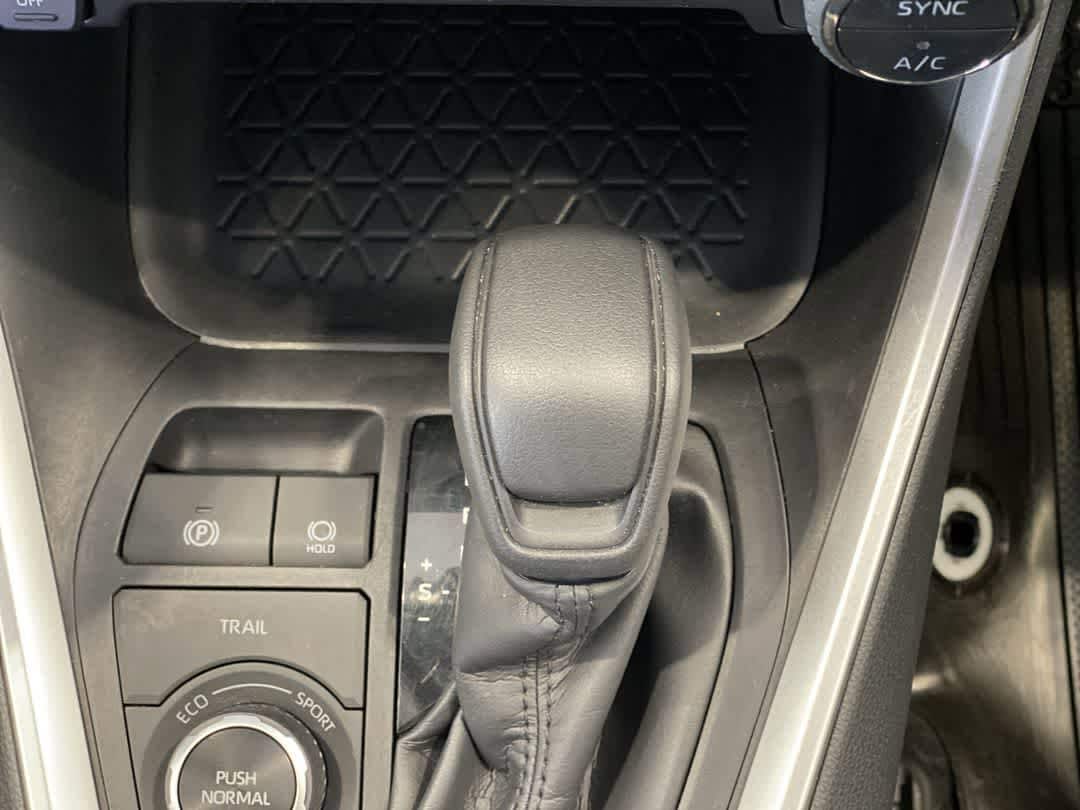 Thumbnail: 2024 Toyota RAV4 - 22