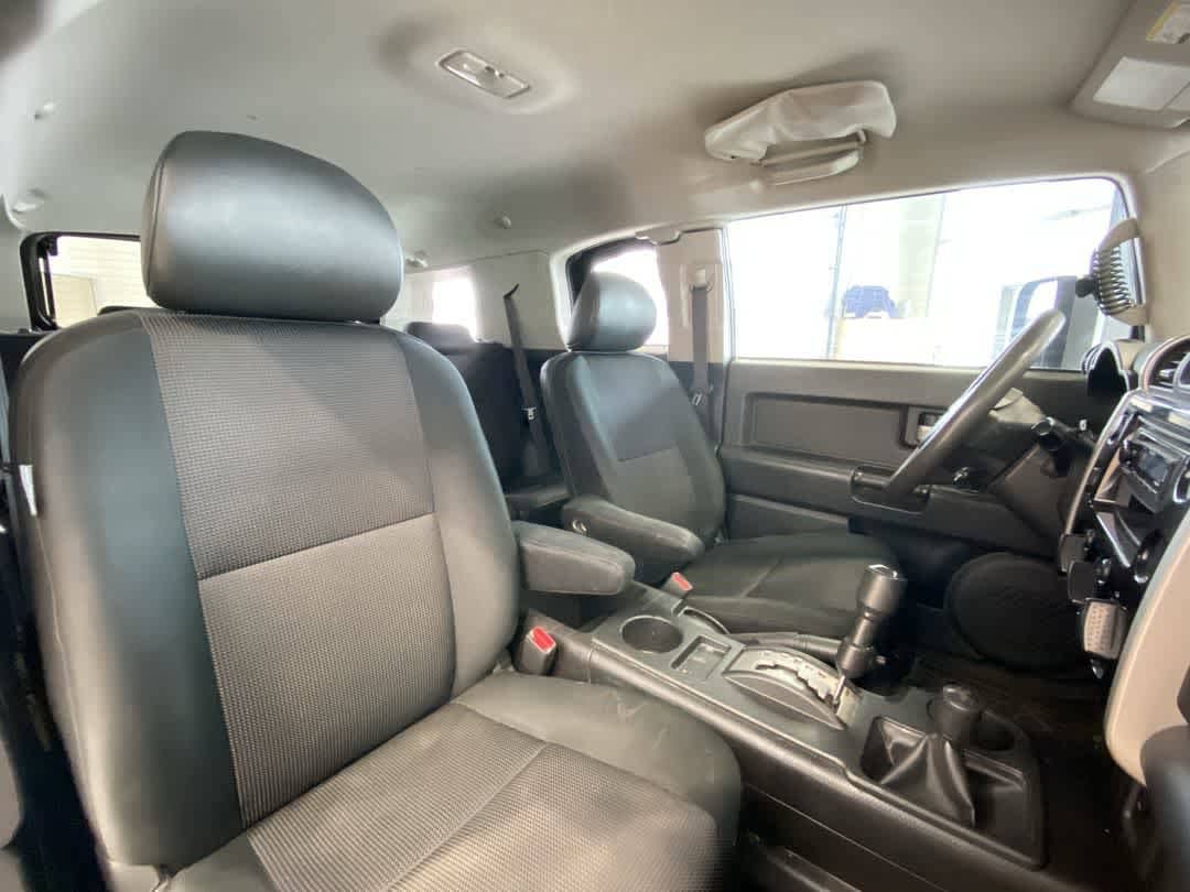 Thumbnail: 2008 Toyota FJ Cruiser - 25