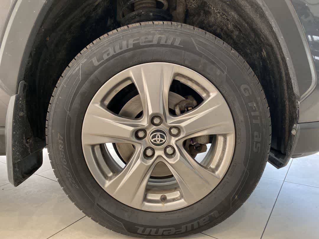 Thumbnail: 2023 Toyota RAV4 - 13