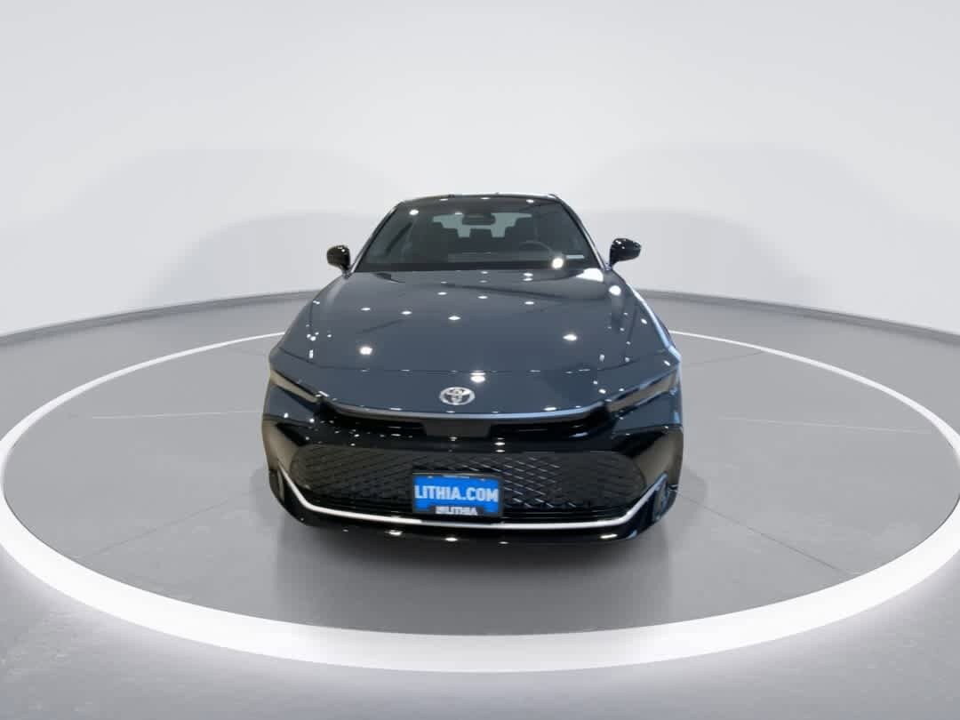 2026 Toyota Crown Platinum photo 3