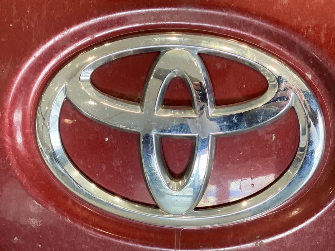 Thumbnail: 2014 Toyota Sienna - 10