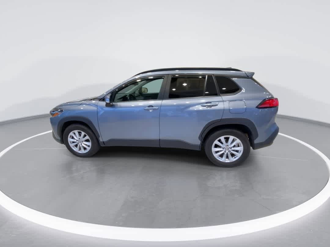 Thumbnail: 2022 Toyota Corolla Cross - 5