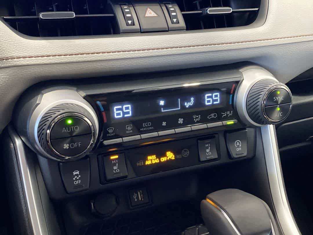 Thumbnail: 2025 Toyota RAV4 - 18