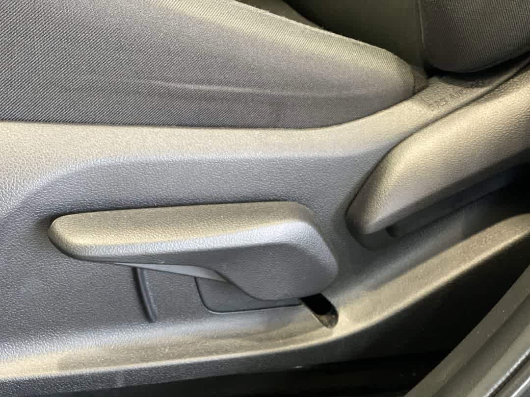 Thumbnail: 2025 Toyota RAV4 - 15